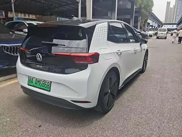 VOLKSWAGEN ID 2024