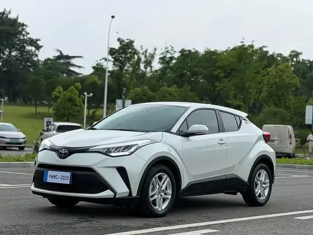 TOYOTA C-HR 2022