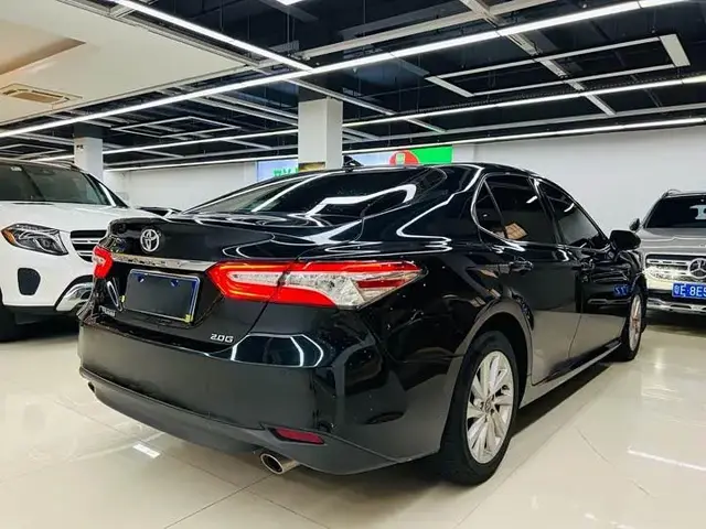 TOYOTA CAMRY LUXURY 2022