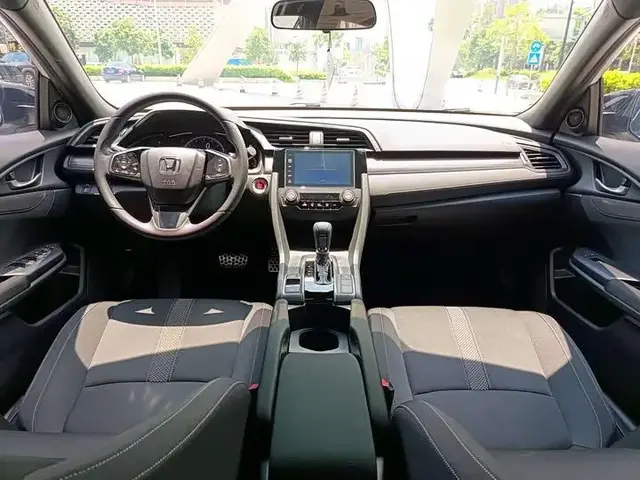 HONDA CIVIC HATCHBACK 220TURBO CVT 2021