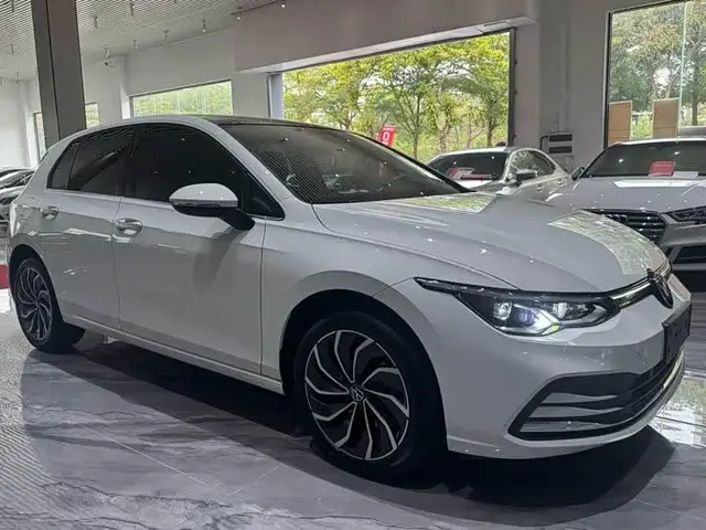VOLKSWAGEN GOLF 280TSI DSG PRO 2023