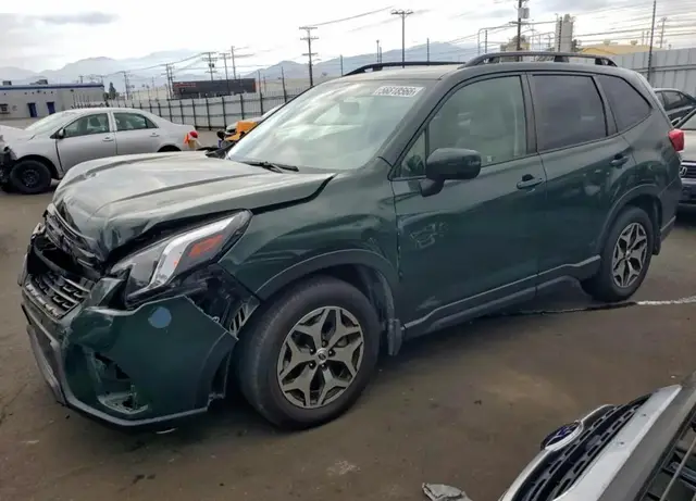 SUBARU FORESTER PREMIUM 2023