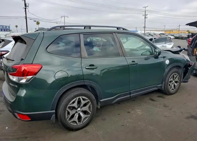 SUBARU FORESTER PREMIUM 2023