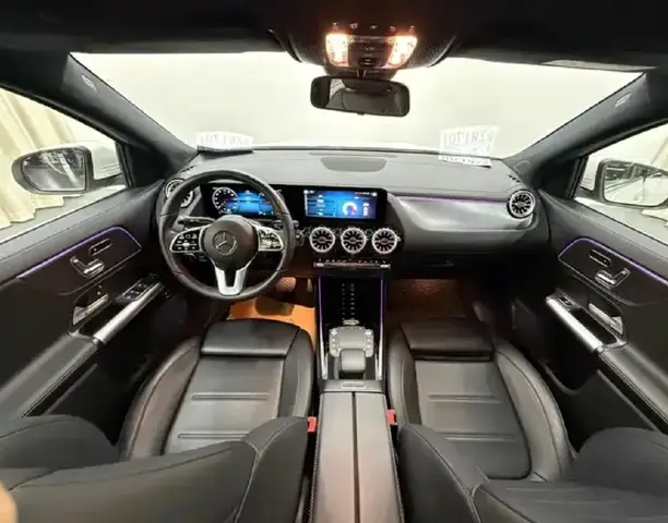 MERCEDES-BENZ EQA 2023
