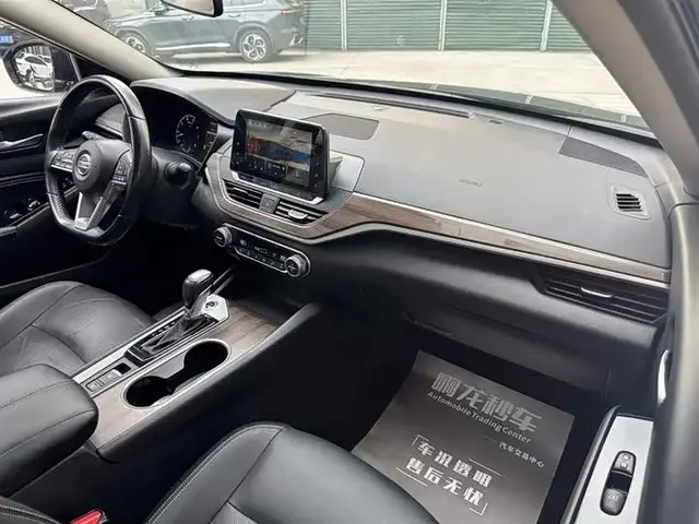 NISSAN TEANA 2021