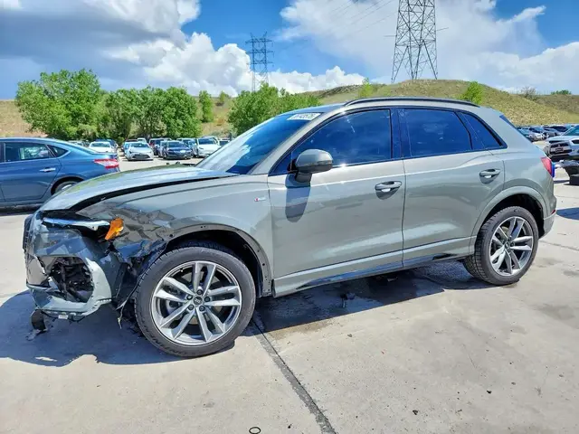 AUDI Q3 PREMIUM 2022