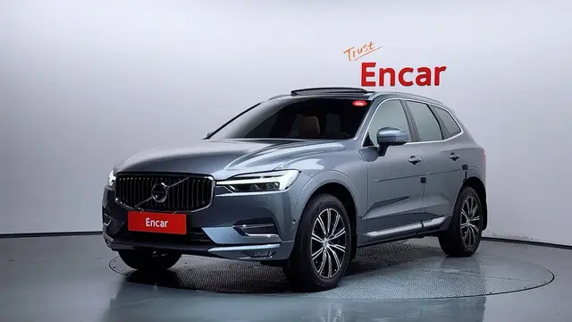 VOLVO XC60 2021