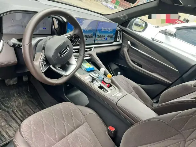GEELY XINGYUE L 2025