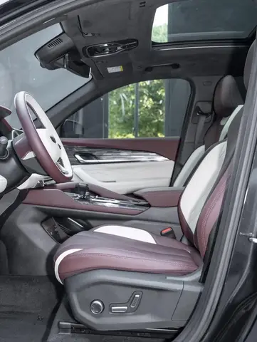 GEELY MONAJRO 2022