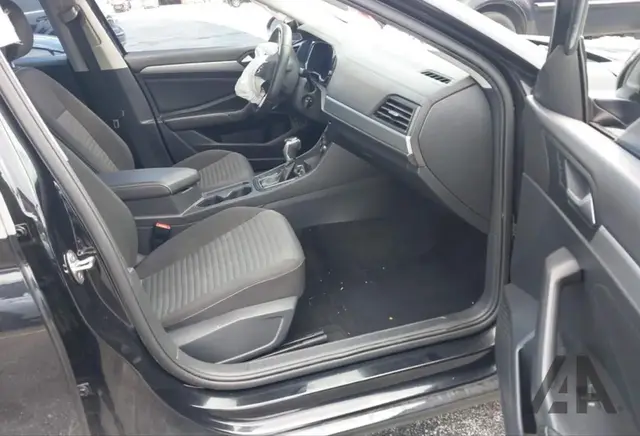 VOLKSWAGEN JETTA 2022