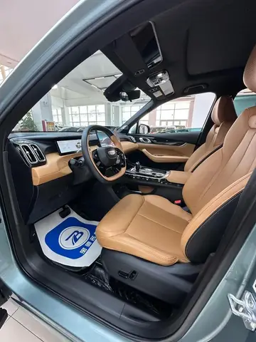 GEELY BOYUE L 2025