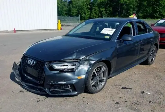 AUDI A4 2.0T PREMIUM/2.0T TECH PREMIUM 2018