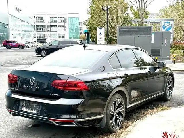 VOLKSWAGEN PASSAT 330TSI DSG 30TH 2021