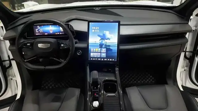 GEELY BOYUE COOL 2023