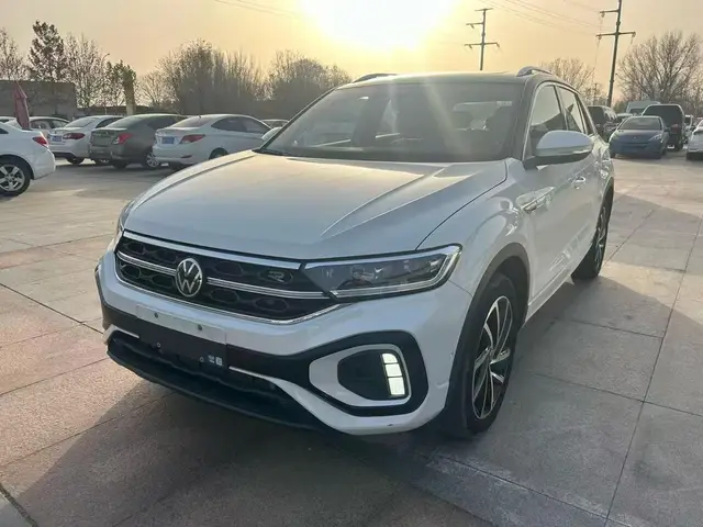 VOLKSWAGEN T-ROC STARLIGHT T-ROC 300TSI DSG STARLIGHT 2023