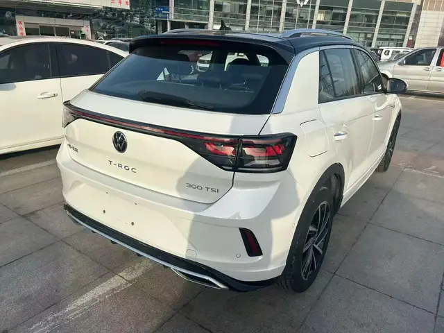 VOLKSWAGEN T-ROC STARLIGHT T-ROC 300TSI DSG STARLIGHT 2023