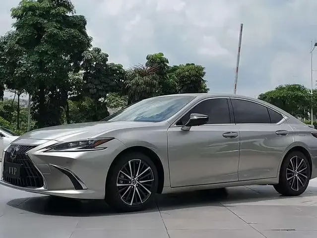 LEXUS ES PREMIUM 2022