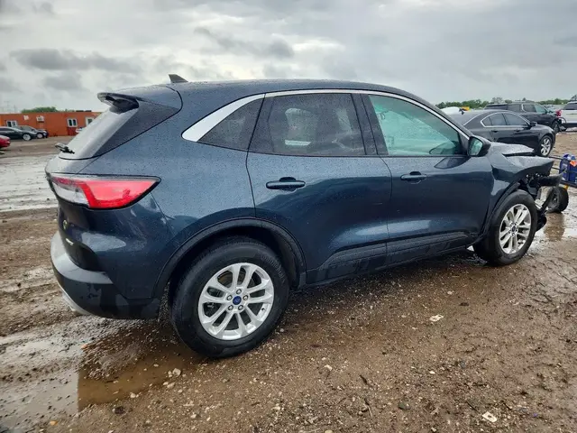 FORD ESCAPE SE 2022