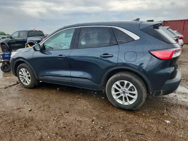 FORD ESCAPE SE 2022