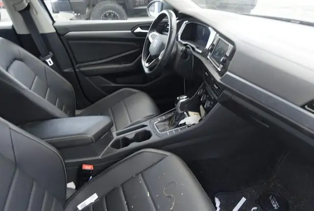 VOLKSWAGEN JETTA SE 2022