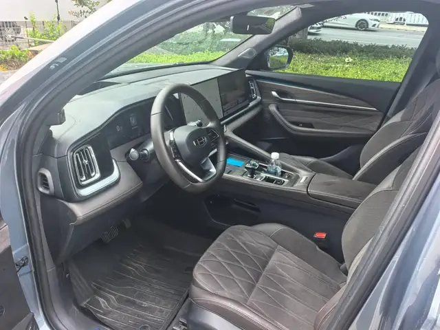 GEELY XINGYUE L 2026