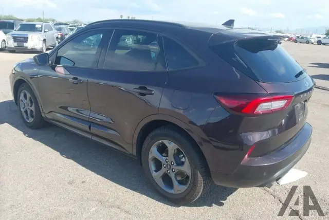 FORD ESCAPE ST-LINE 2023
