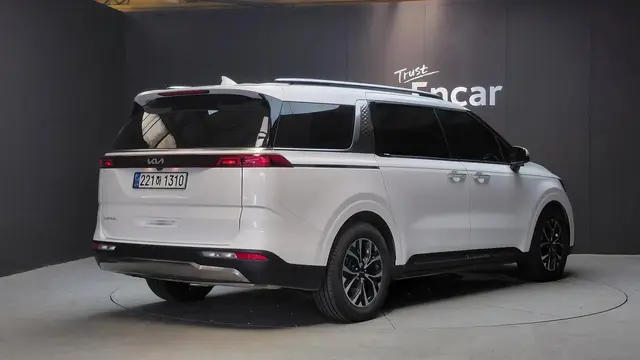 KIA CARNIVAL 9-МЕСТНЫЙ 2023