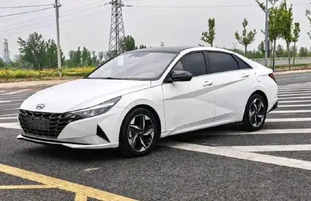 HYUNDAI ELANTRA ELITE 2021