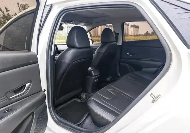 HYUNDAI ELANTRA ELITE 2021