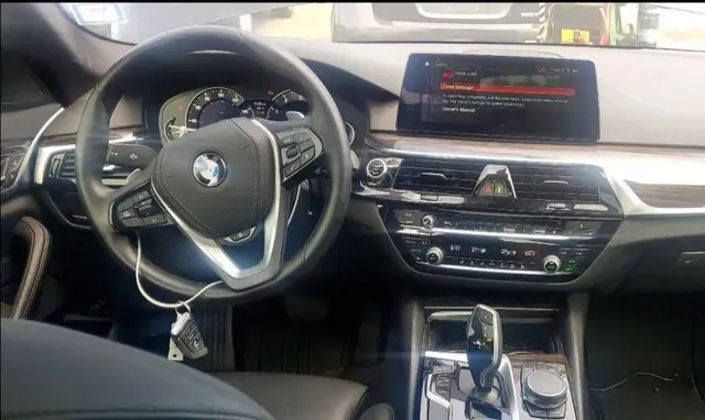 BMW 530 XI 2019