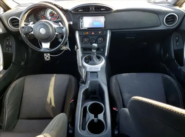 TOYOTA 86 BASE 2017