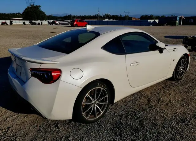 TOYOTA 86 BASE 2017