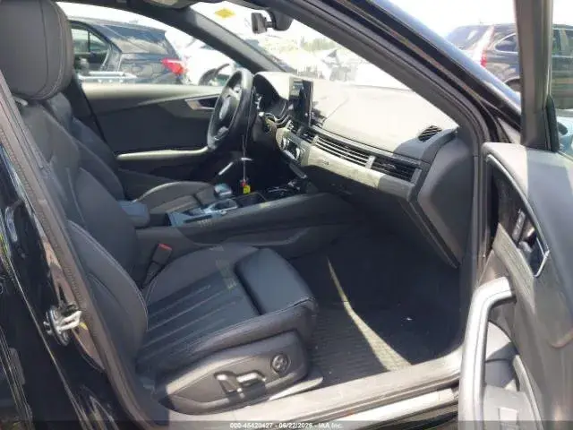 AUDI A4 PREMIUM 2023