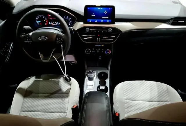 FORD ESCAPE SE 2022