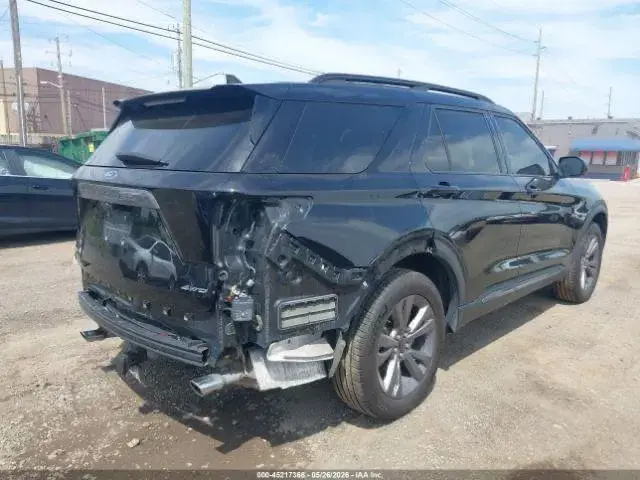 FORD EXPLORER XLT 2022