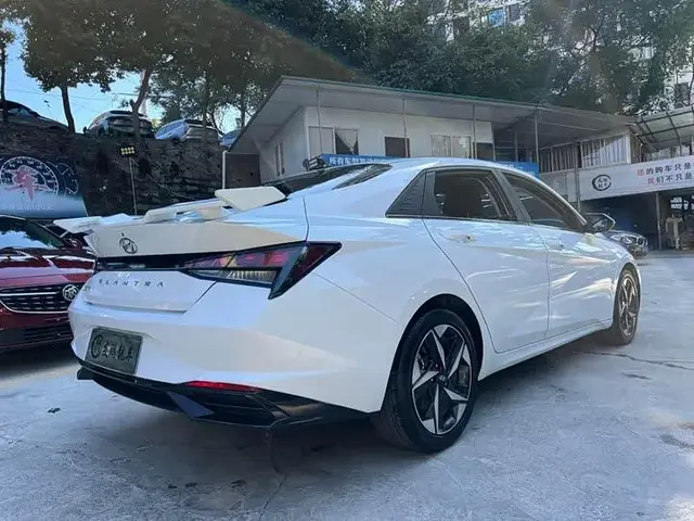 HYUNDAI ELANTRA ELITE 2022