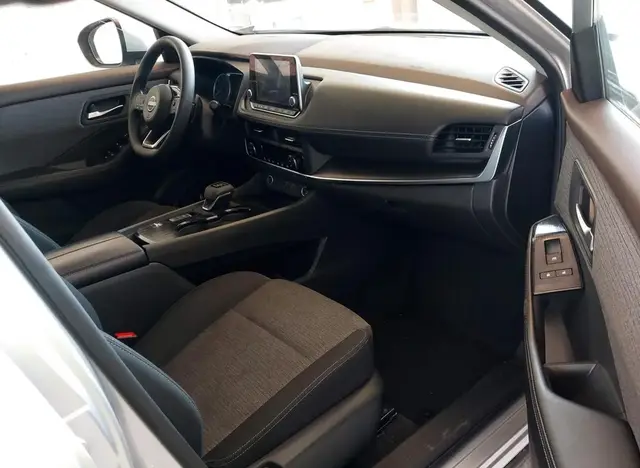 NISSAN ROGUE SV FWD 2023