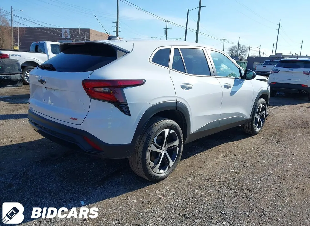 CHEVROLET TRAX FWD 1RS 2024