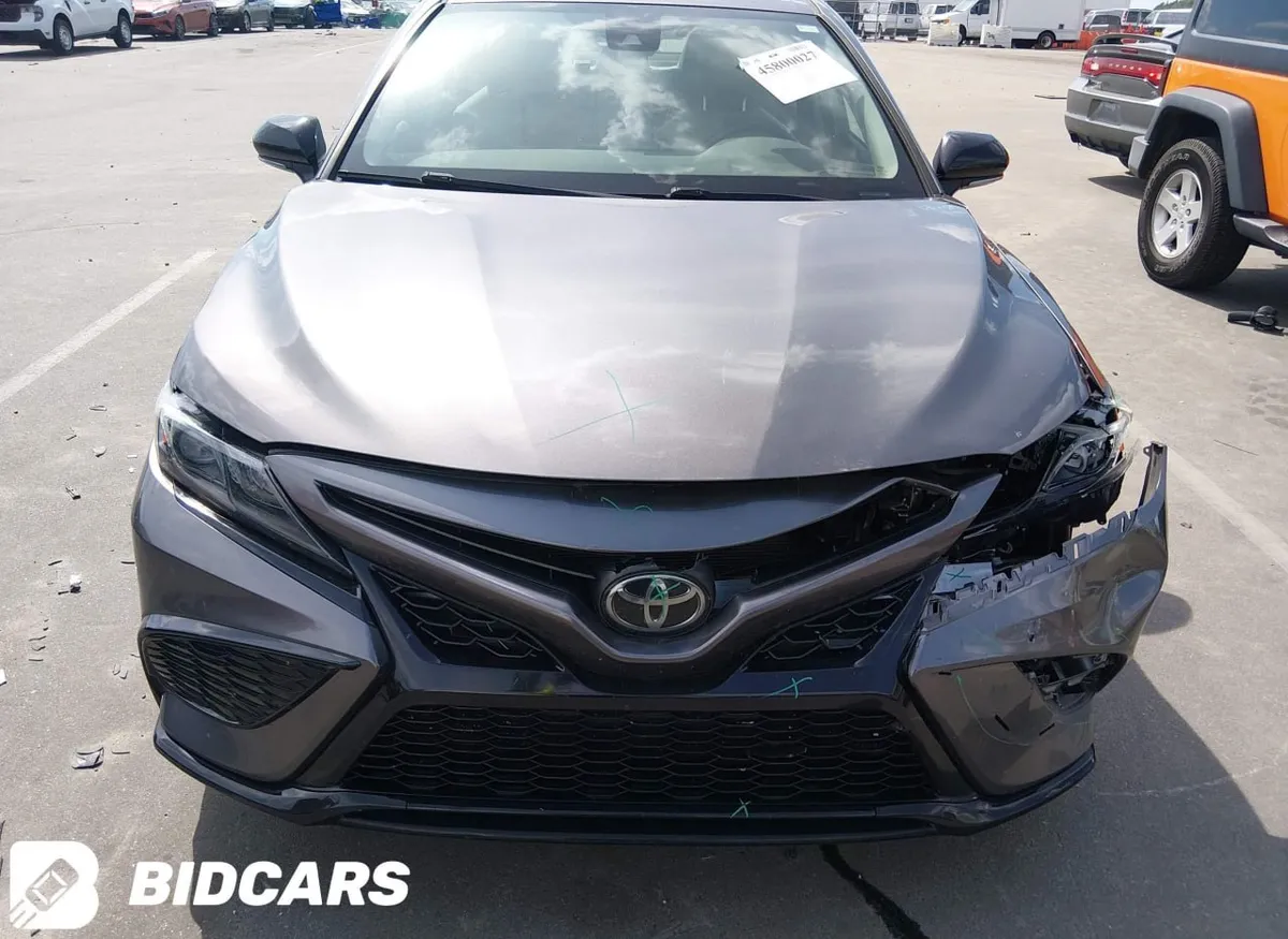 TOYOTA CAMRY SE 2022