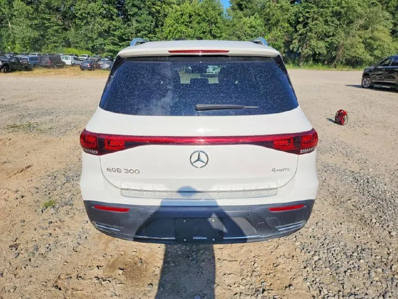 MERCEDES-BENZ EQB 300 4MATIC 2023