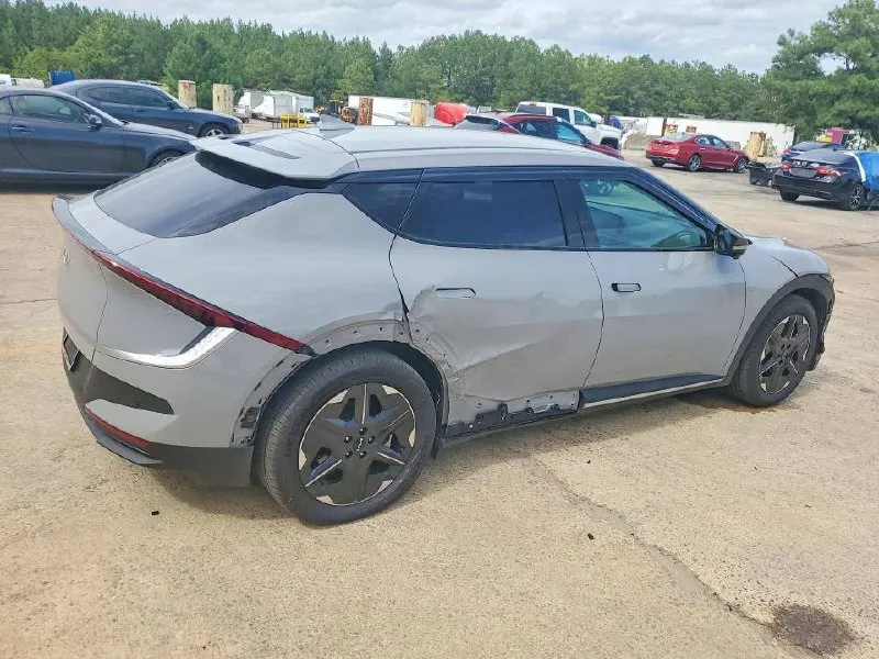 KIA EV6 LIGHT LONG RANGE 2025