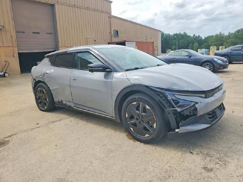 KIA EV6 LIGHT LONG RANGE 2025