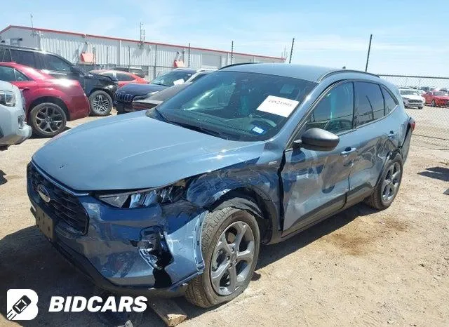FORD ESCAPE ST-LINE 2025