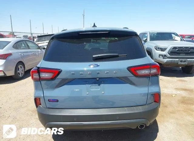 FORD ESCAPE ST-LINE 2025
