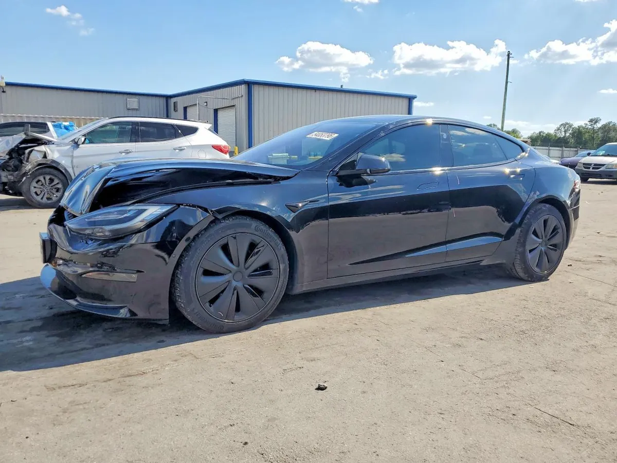 TESLA MODEL S 2021