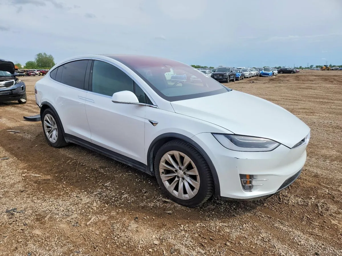 TESLA MODEL X 2018