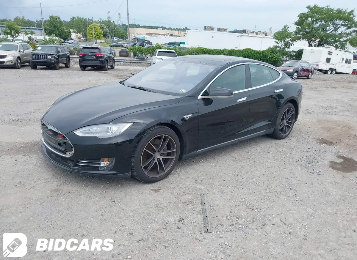 TESLA MODEL S 2015