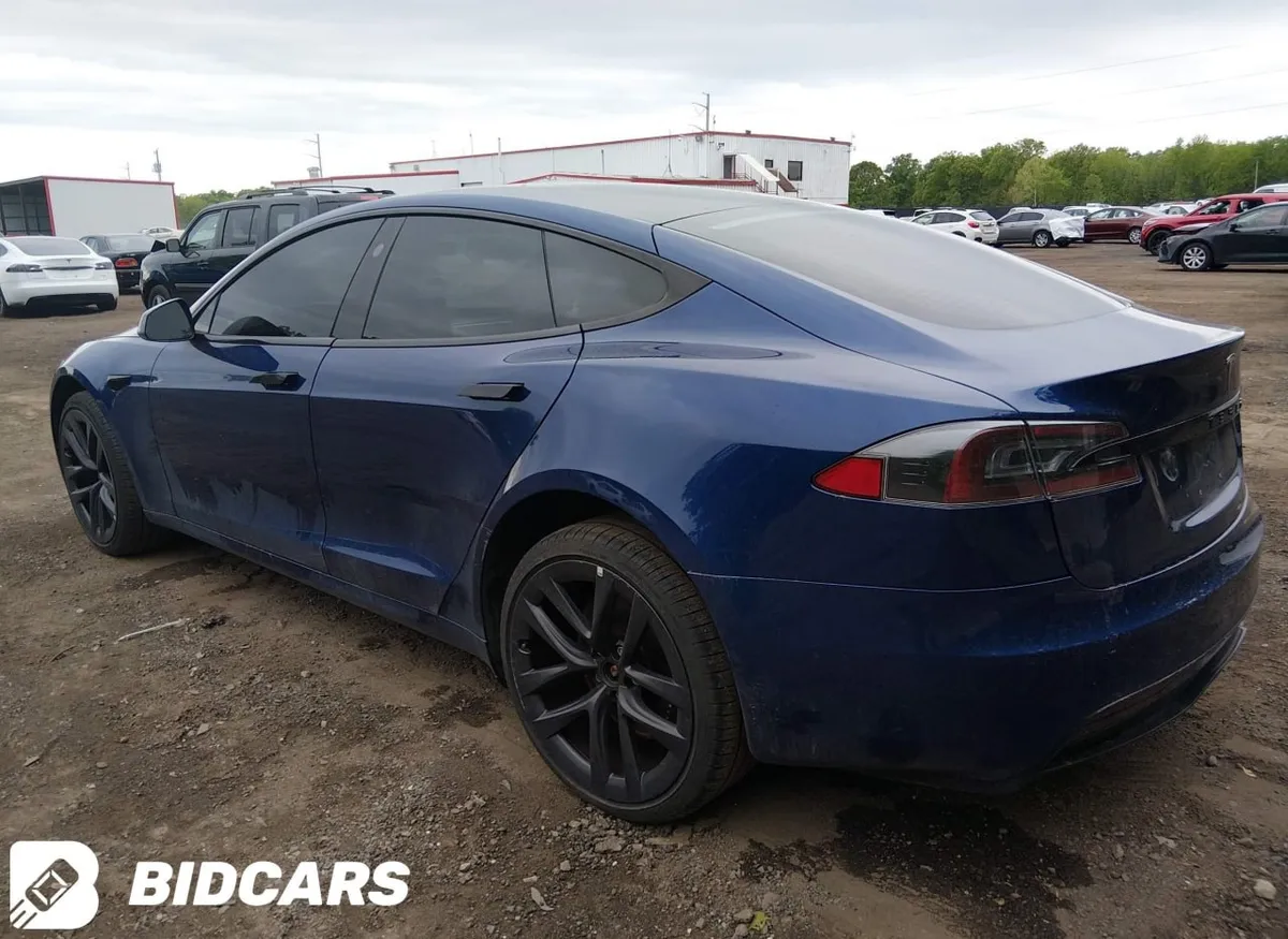 TESLA MODEL S 2021