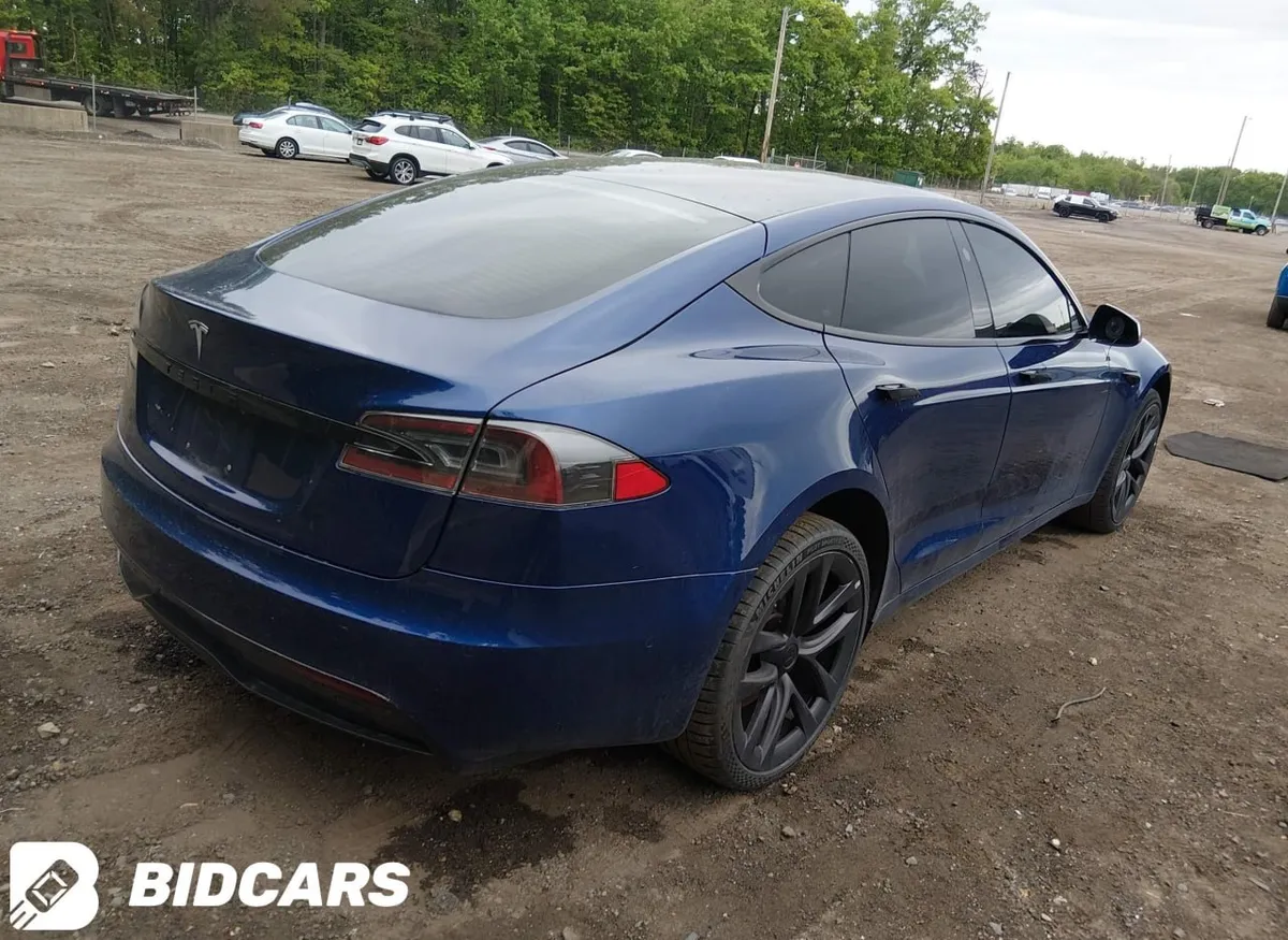 TESLA MODEL S 2021
