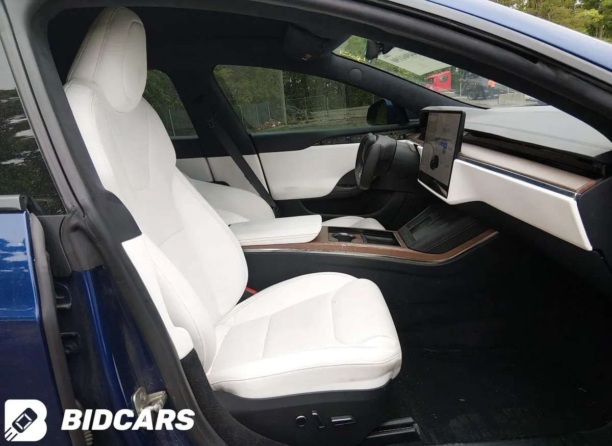 TESLA MODEL S 2021